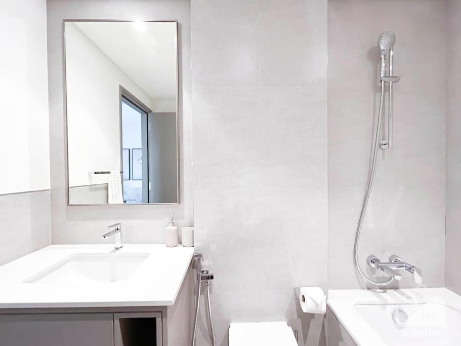 Luxury & Elegance In Downtown Fountain Views Apartment *