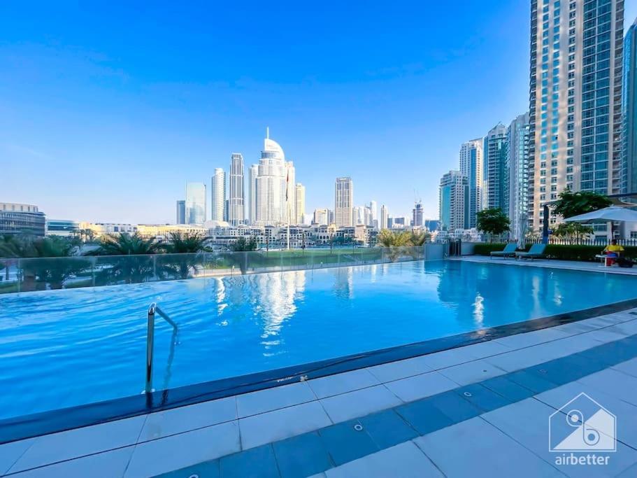 Luxury & Elegance In Downtown Fountain Views *