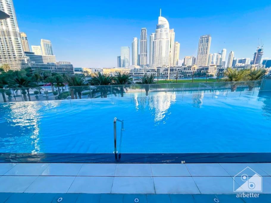 Luxury & Elegance In Downtown Fountain Views Dubai
